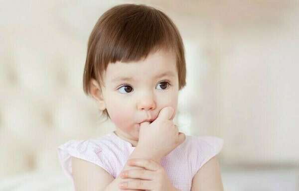 Impact de la succion du pouce sur l’ensemble bucco-dentaire