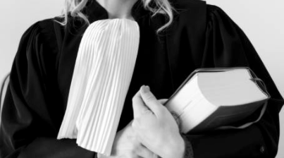 Zoom sur l'arrêt du 05-07-2023 (22-11.621), chambre commerciale financière et économique. La présomption de connaissance par le vendeur professionnel du vice de la chose vendue est irréfragable!