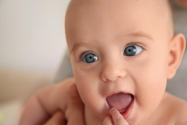 frein de langue bebe osteopathe mode