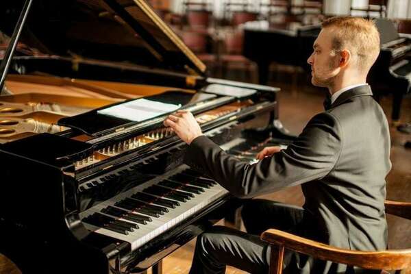 piano pianiste osteopathe versailles osteopathie