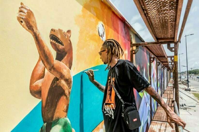 B nin Des Graffeurs R alisent La Plus Grande Fresque Murale Du Monde b-nin-des-graffeurs-r-alisent-la-plus-grande-fresque-murale-du-monde