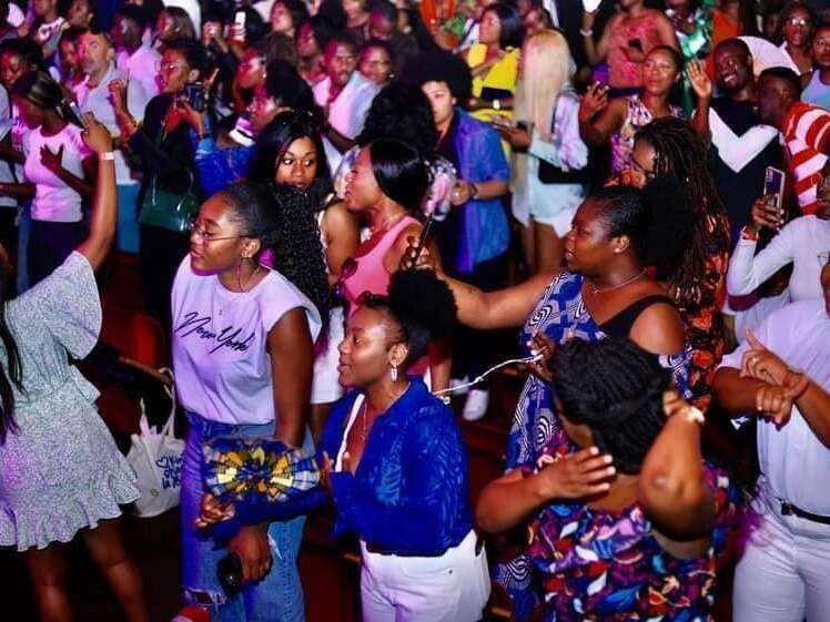 293490087_845392470180765_4000762407926097518_n