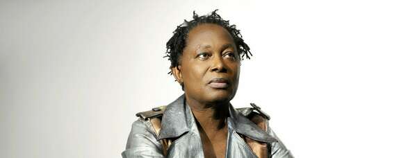 Grammy Awards : le chanteur congolais Lokua Kanza rejoint la Recording Academy