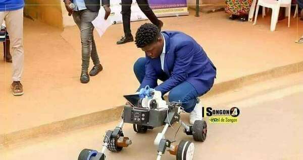 Révolution numérique : "HackRéalité" crée un robot intelligent pour assister les handicapés 