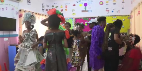 Nigéria : un défilé de mode 100% écologique contre la pollution plastique