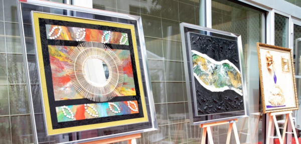 Semaine l’Afrique des Solutions : Artiste peintre et créatrice de la marque Madame Élégance, Sorelle M exposera ses œuvres innovantes à la Soirée de Gala