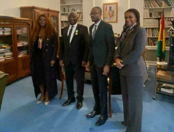 Semaine l’Afrique des Solutions : l’ambassadeur de la Guinée en France reçoit sa Médaille d’Honneur et félicite les organisateurs