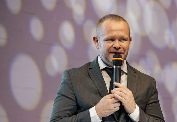 Human AI : démocratiser l'accès à l'intelligence artificielle et instaurer des pôles d'innovation technologique en Afrique