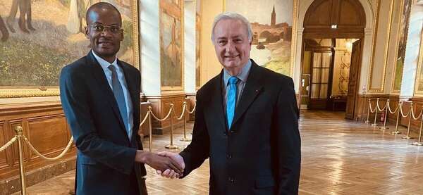 Toulouse : Léonce Houngbadji présente la SAS au Maire Jean-Luc Moudenc