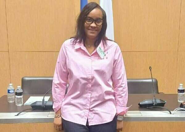 Peggy Boede : stériliser les instruments médicaux