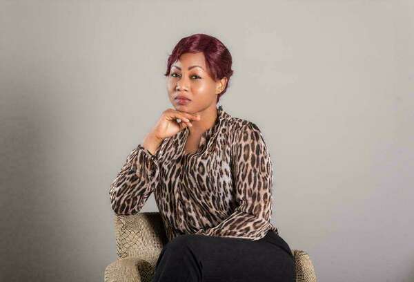 Mode, cinéma, communication et business : Dorgia Karla, découverte d’une femme entreprenante et inspirante