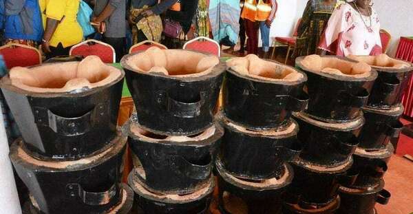 Foyers améliorés : une solution locale contre la déforestation au Congo