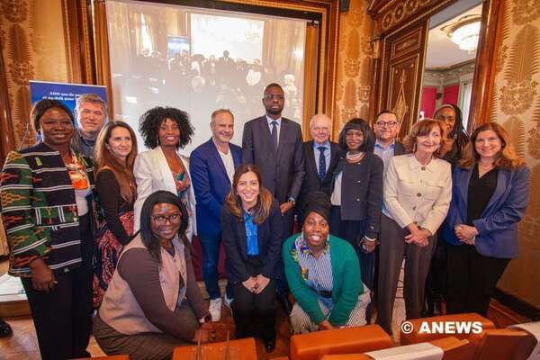Paris célèbre la puissance des mots : une nouvelle génération francophone fait vibrer l’art de l’éloquence