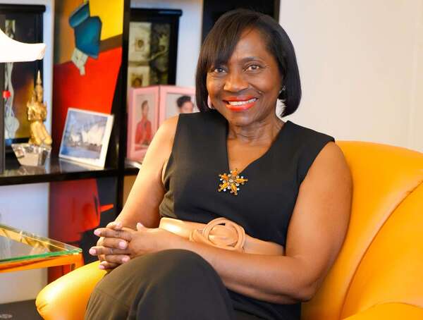 Marinette Rikong : « mon écriture a pour but de bâtir des ponts entre les êtres et les cultures »