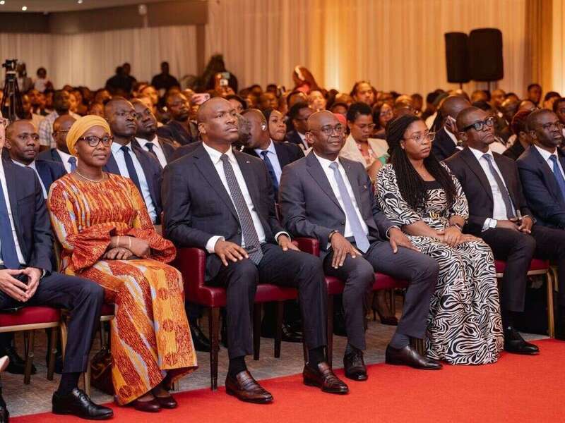 1785428363429