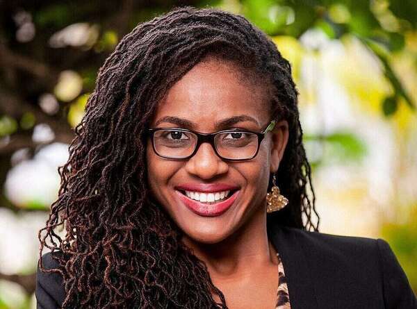 Des béquilles au code : l’incroyable trajectoire de Farida Bedwei