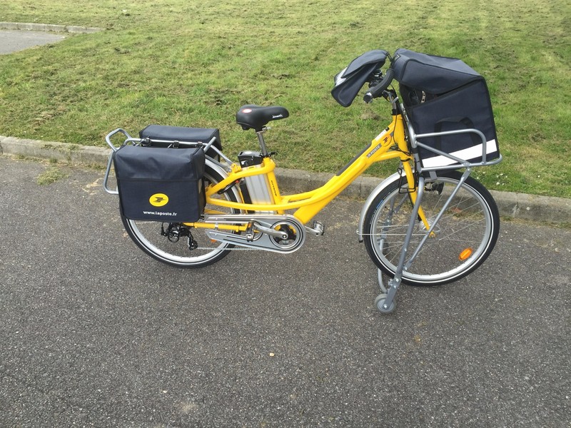 21/03/2016 - La Poste nous met à disposition un de ses VAE pour faire nos essais