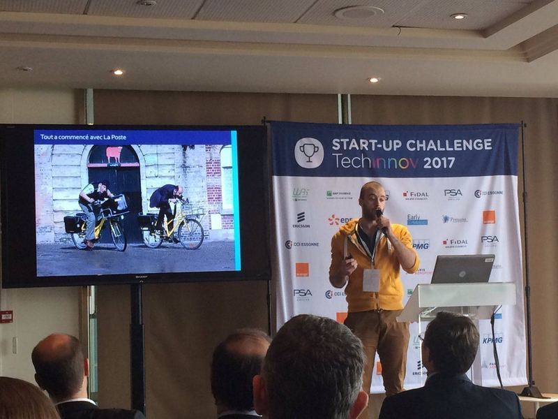 Pendant ce temps-là, Gilles pitche à Techinnov...