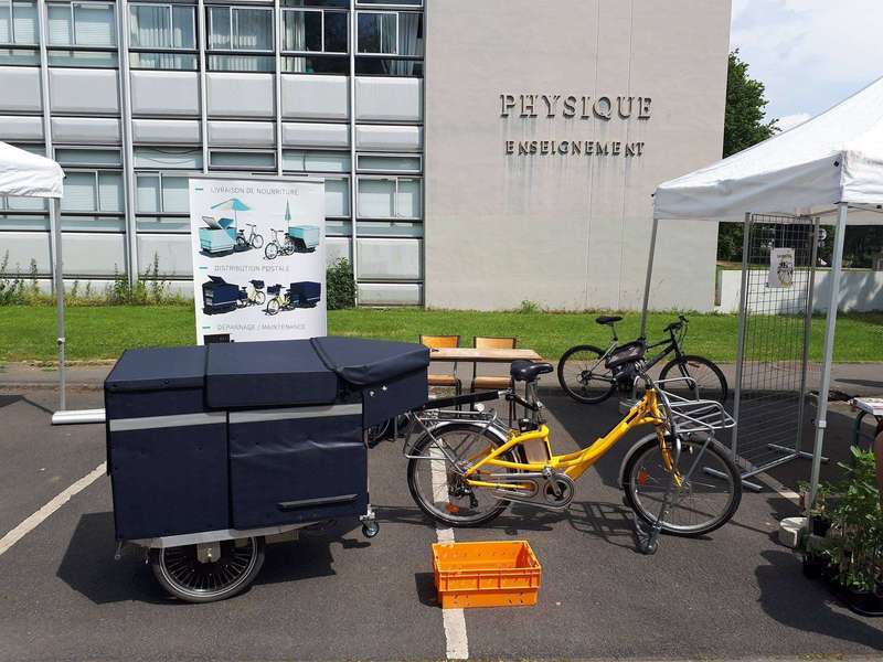 Théo et Laurent sont à Lille, pour une journée de démo sur le campus de Lille 1