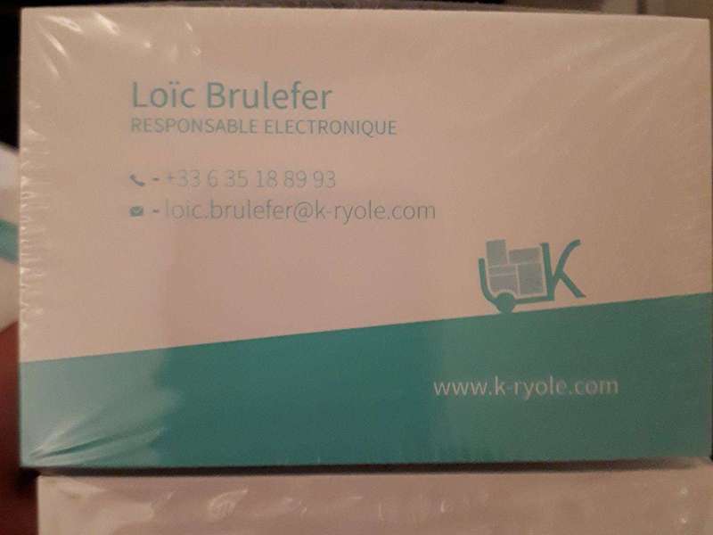 Ca y est, toute l'équipe a des cartes de visite...