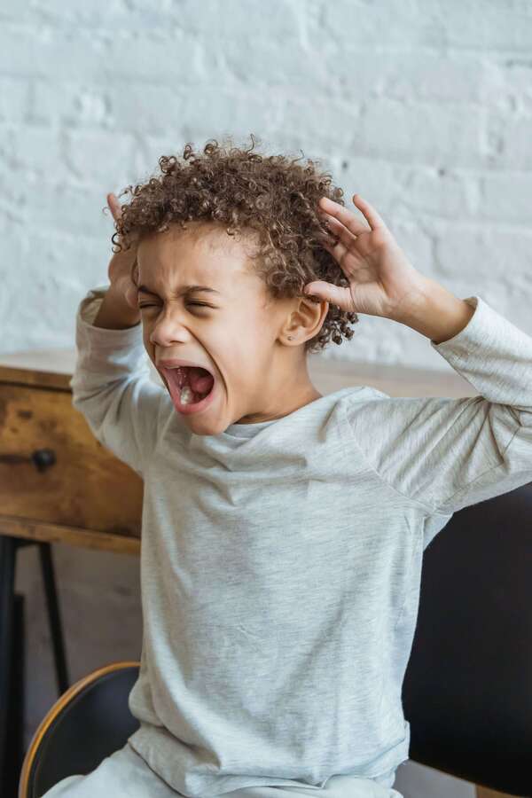 Comment aider un enfant agité ou anxieux grâce au Reiki ?